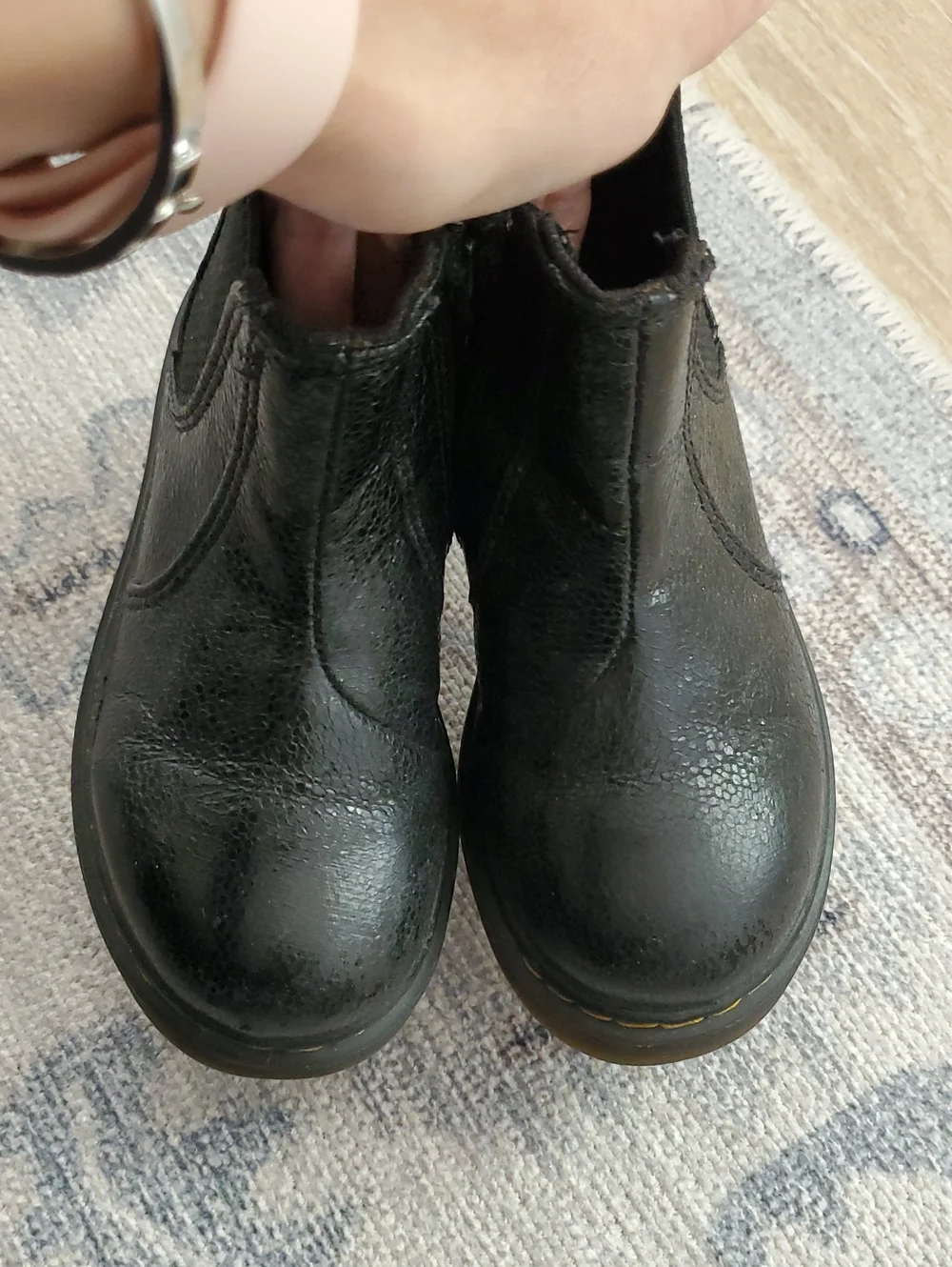 Dr. Martens Toddler Black Chelsea Boots Elastic Zip Sz9